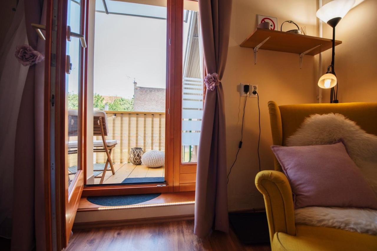 Heart Of Pecs Apartman Free Parking Exterior photo