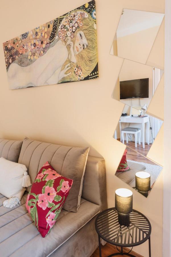 Heart Of Pecs Apartman Free Parking Exterior photo