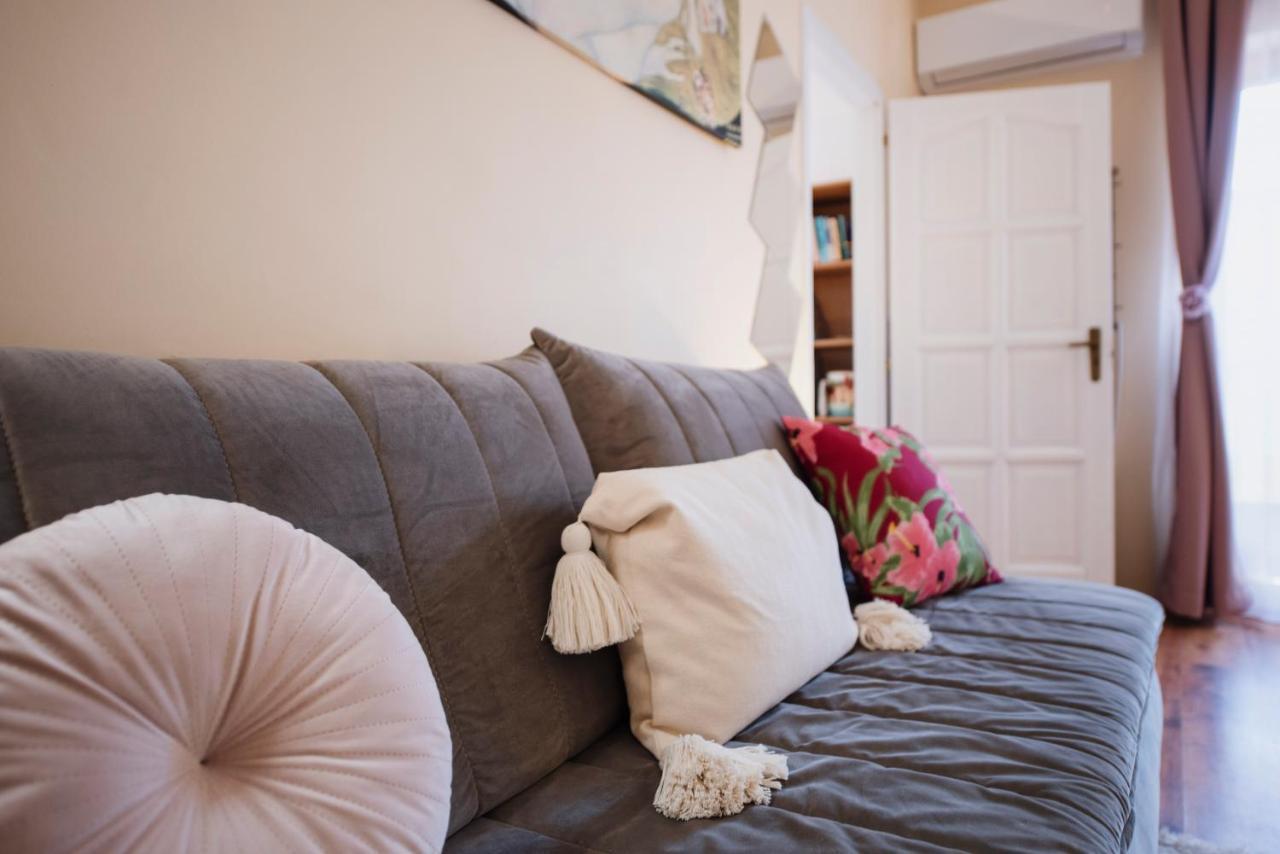 Heart Of Pecs Apartman Free Parking Exterior photo