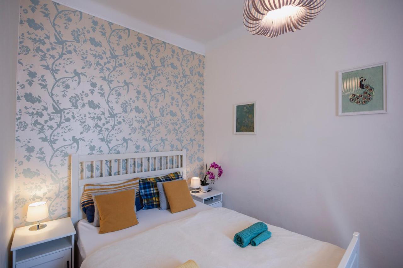 Heart Of Pecs Apartman Free Parking Exterior photo