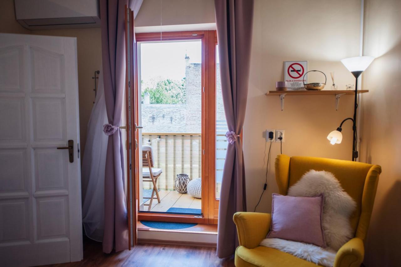 Heart Of Pecs Apartman Free Parking Exterior photo